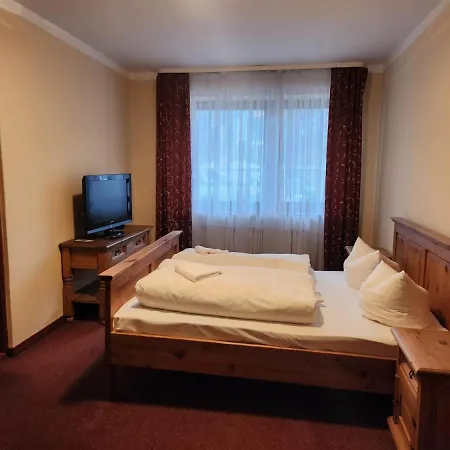 Quarto em Acomodações Particulares Mamma Mia - Goscinne