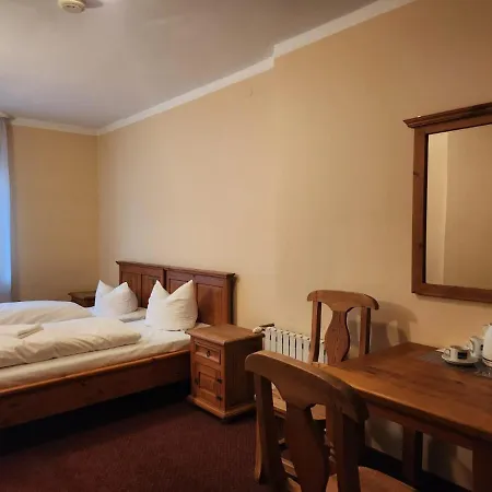 Quarto em Acomodações Particulares Mamma Mia - Goscinne